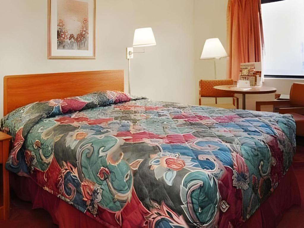 איתקה Econo Lodge מראה חיצוני תמונה