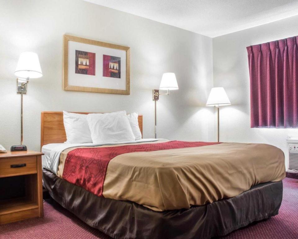 איתקה Econo Lodge מראה חיצוני תמונה