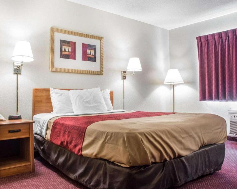 איתקה Econo Lodge מראה חיצוני תמונה