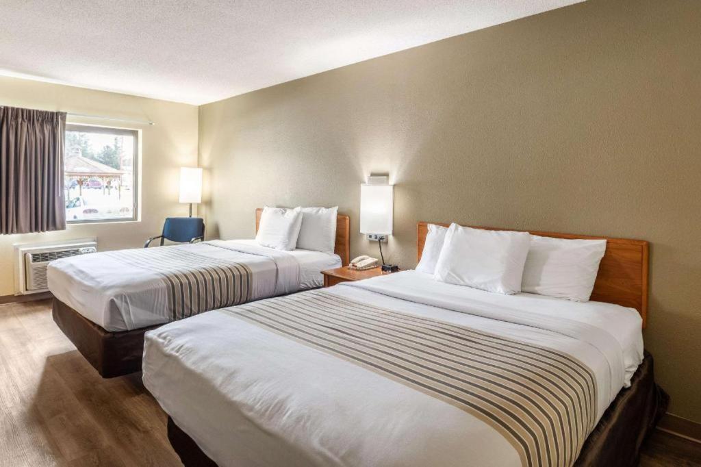 איתקה Econo Lodge מראה חיצוני תמונה