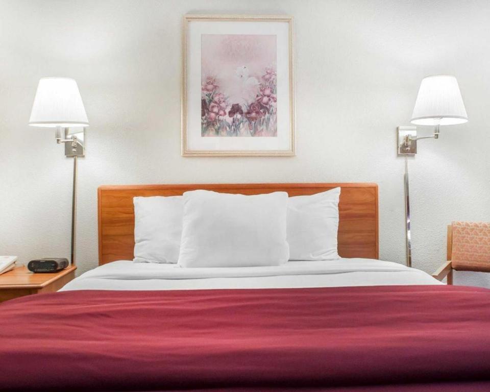איתקה Econo Lodge מראה חיצוני תמונה