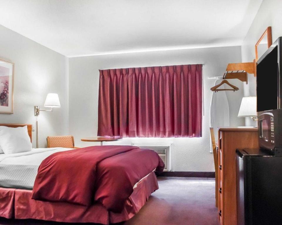 איתקה Econo Lodge מראה חיצוני תמונה